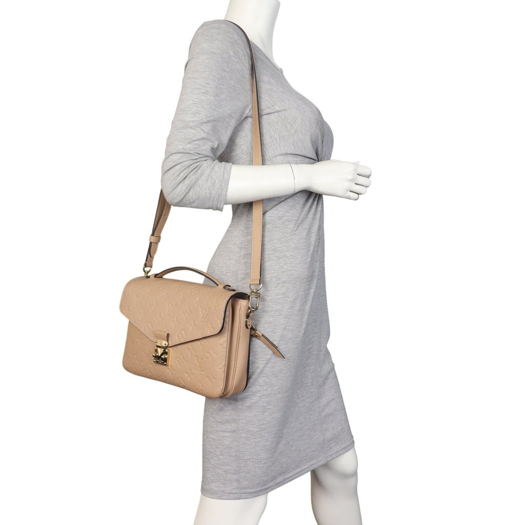 Louis Vuitton Pochette Metis Monogram Empreinte