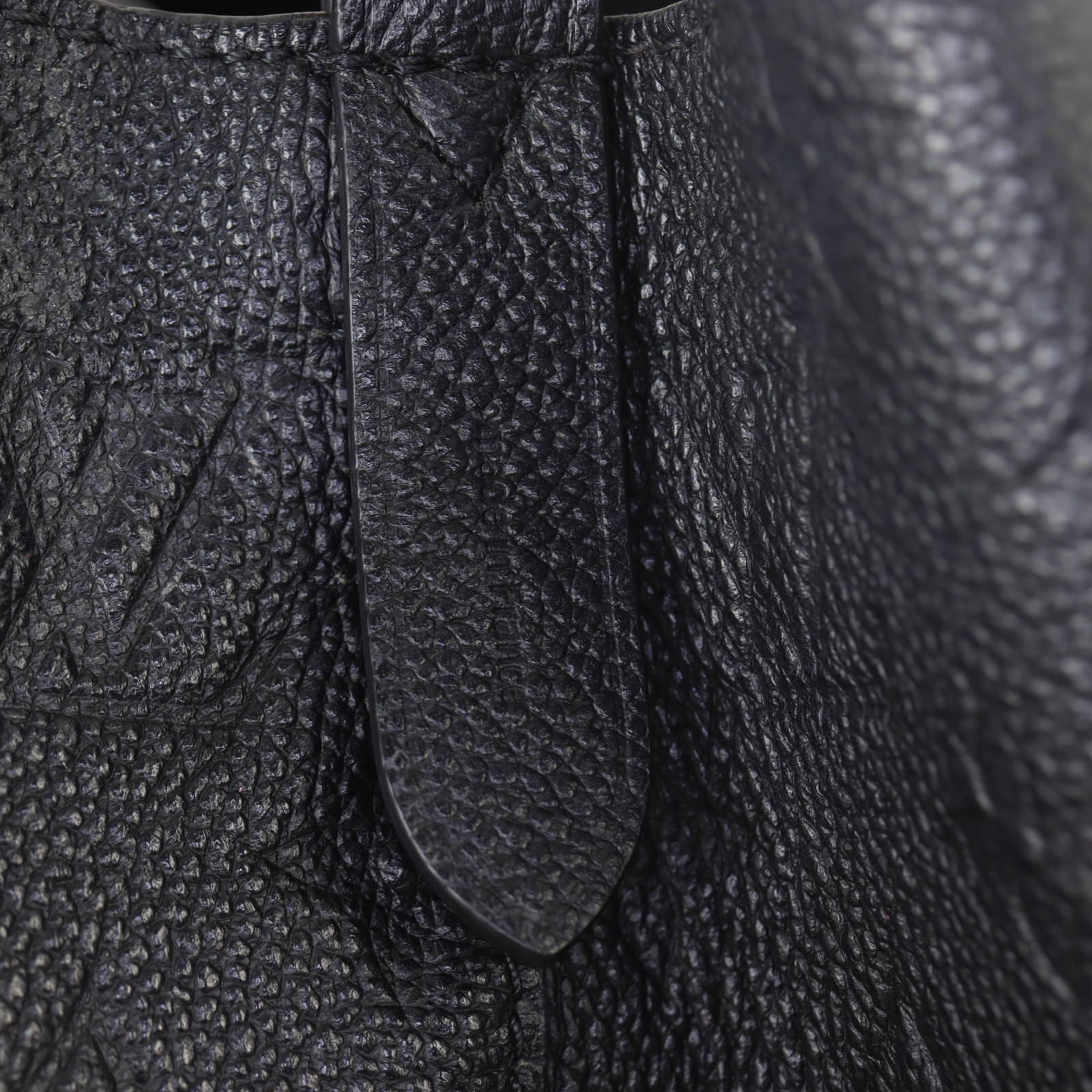 Louis Vuitton NeoNoe MM Monogram Empreinte