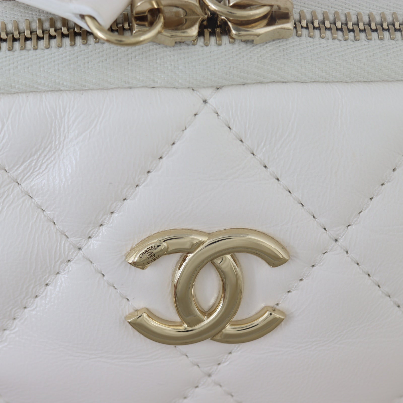 Chanel CC Vanity Case Shiny Lambskin