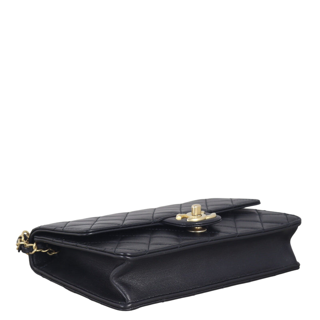 Chanel Chic Pearls Flap Medium Bag
