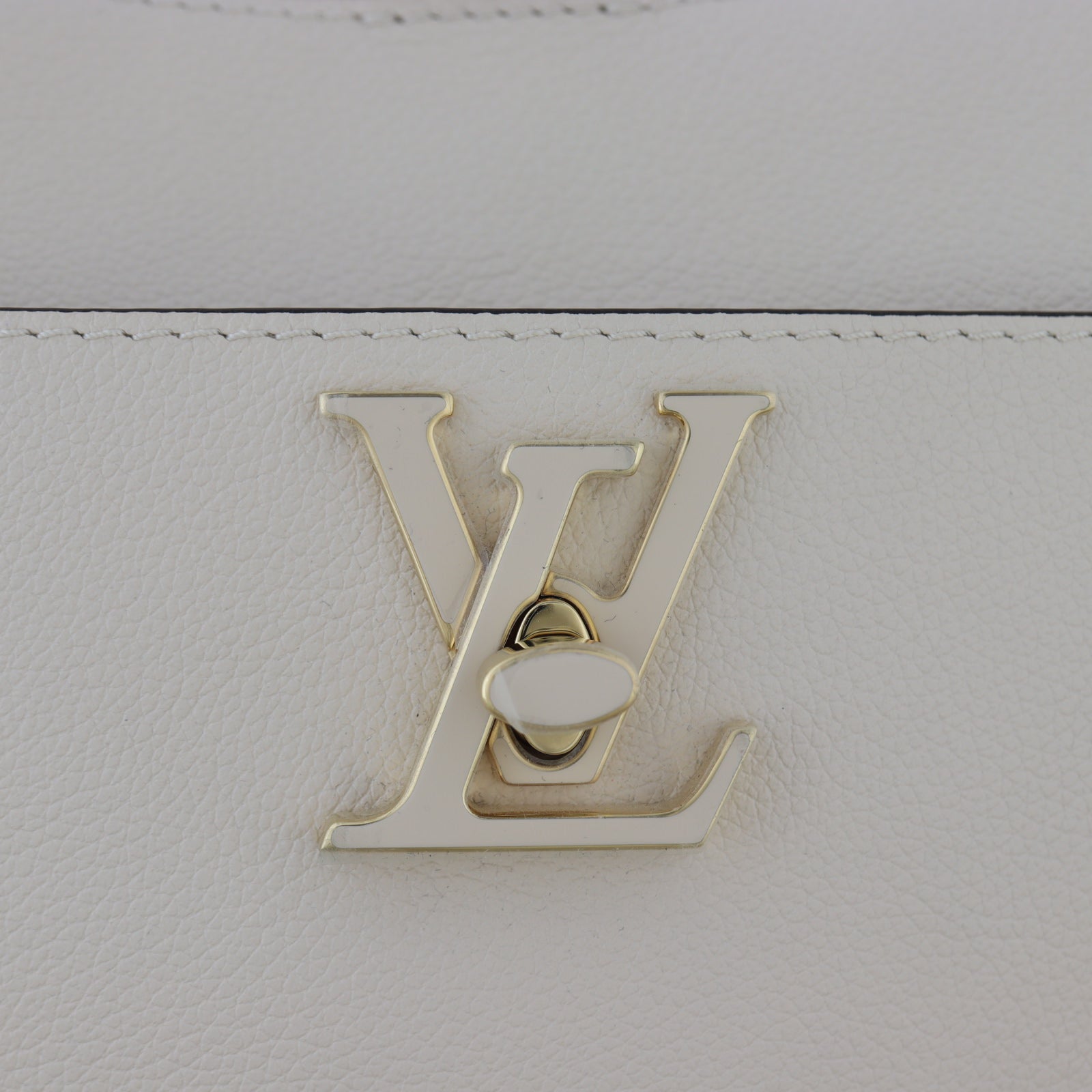 Louis Vuitton Lock & Walk