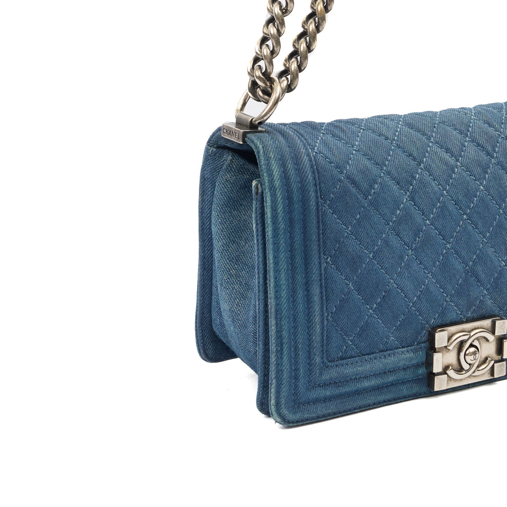 Chanel Shoulder Bag Boy - Medium in Blue, Fabric