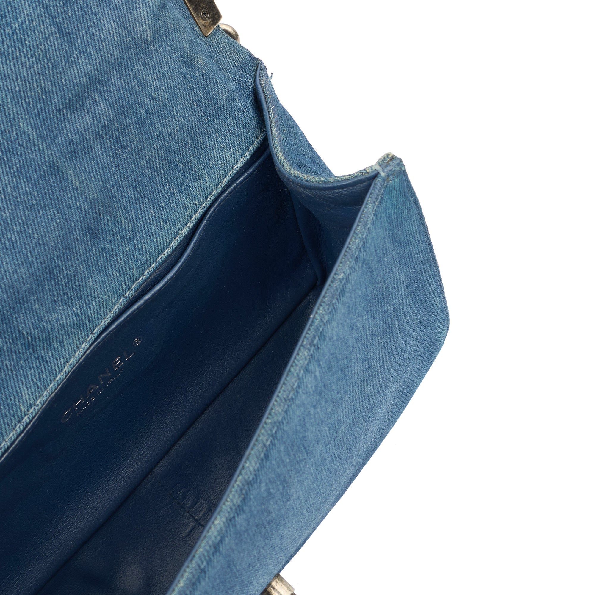 Chanel Shoulder Bag Boy - Medium in Blue, Fabric