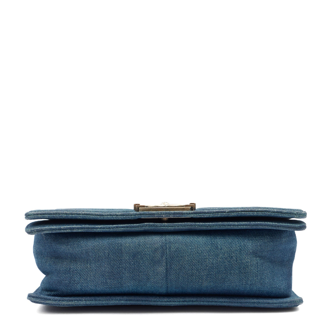 Chanel Shoulder Bag Boy - Medium in Blue, Fabric