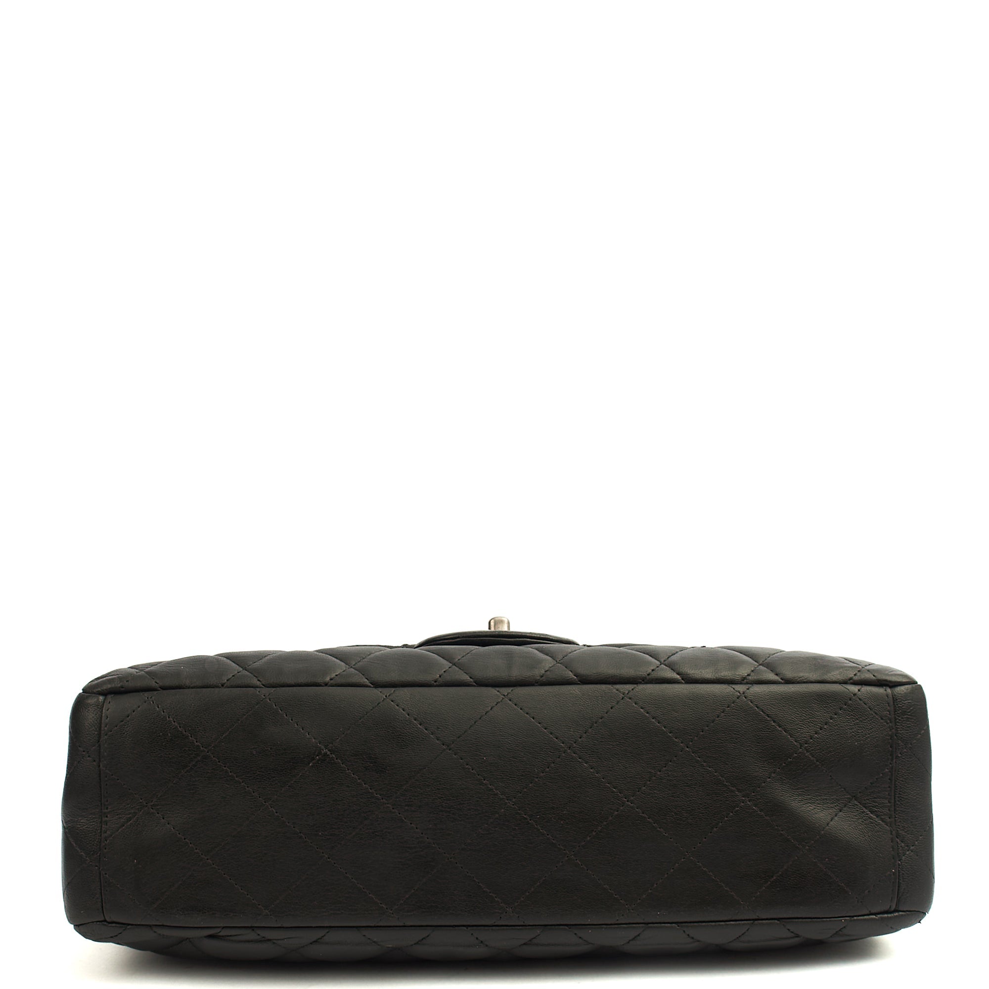 Chanel Shoulder Bag Classic Single Flap - Maxi in Black, Lambskin Leather