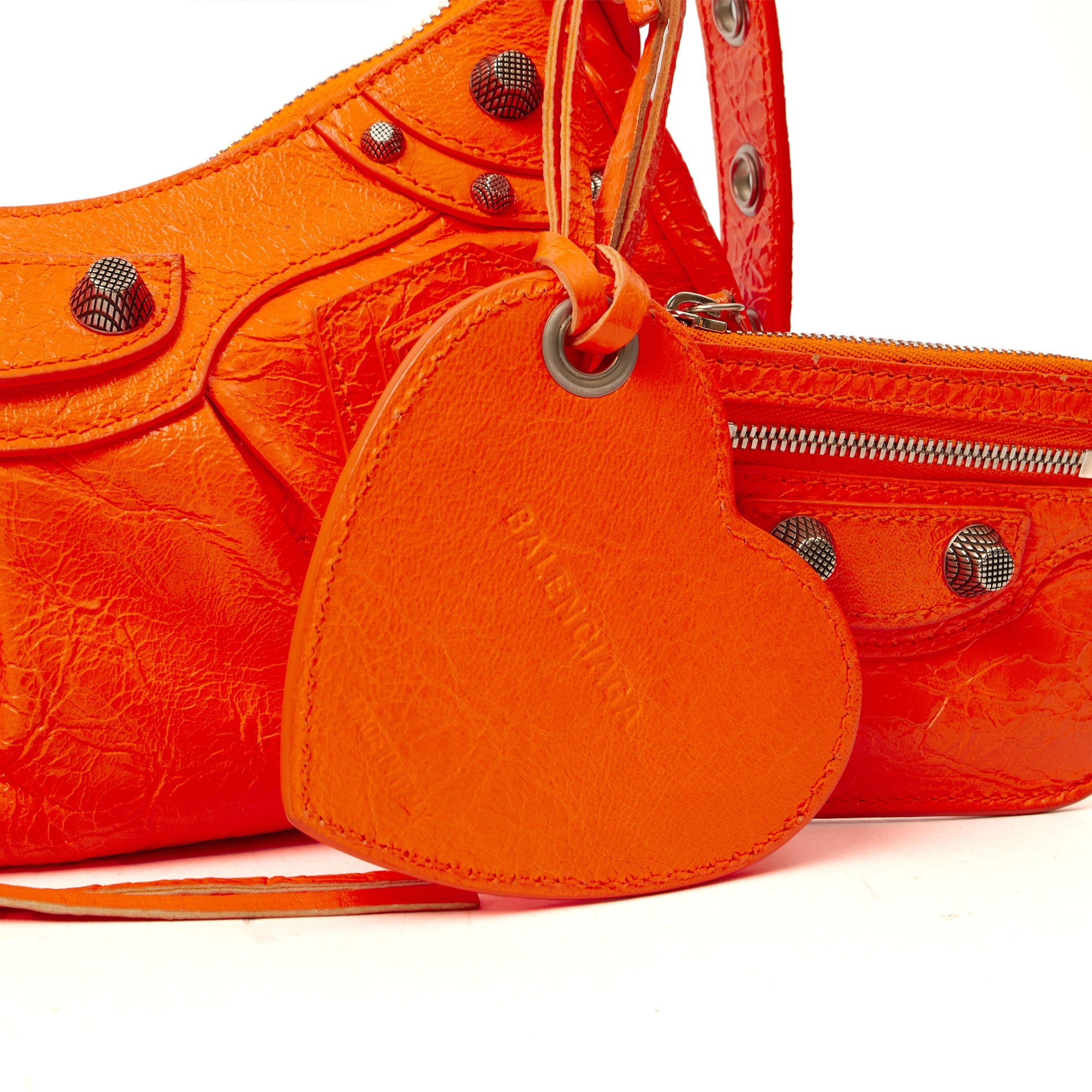 Balenciaga Shoulder Bag Le Cagole S in Orange, Leather