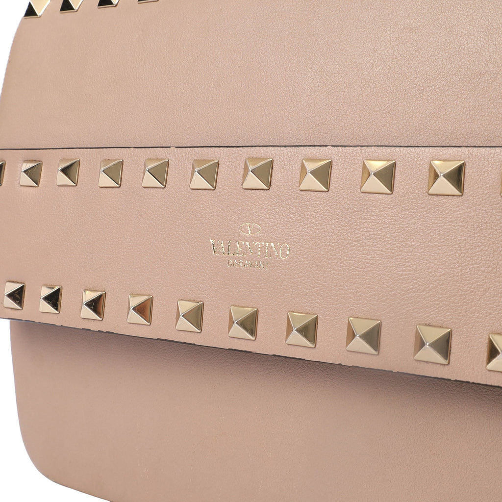 Valentino Cross Body Rockstud Camera Bag in Pink, Leather
