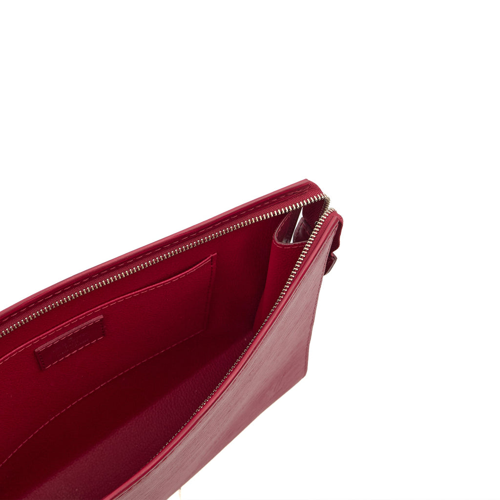 Louis Vuitton Clutch Toiletry Pouch 26  in Pink, Epi Leather