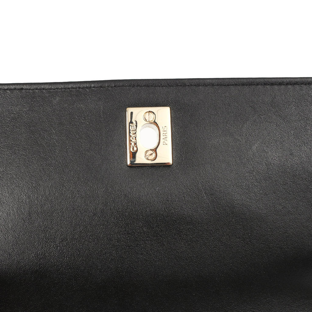 Chanel Shoulder Bag Flap Bag in Black, Calfskin Leather
