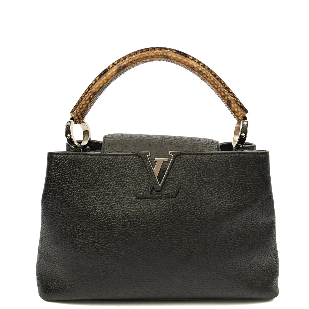 Louis Vuitton Tote Capucines MM in Black, Leather
