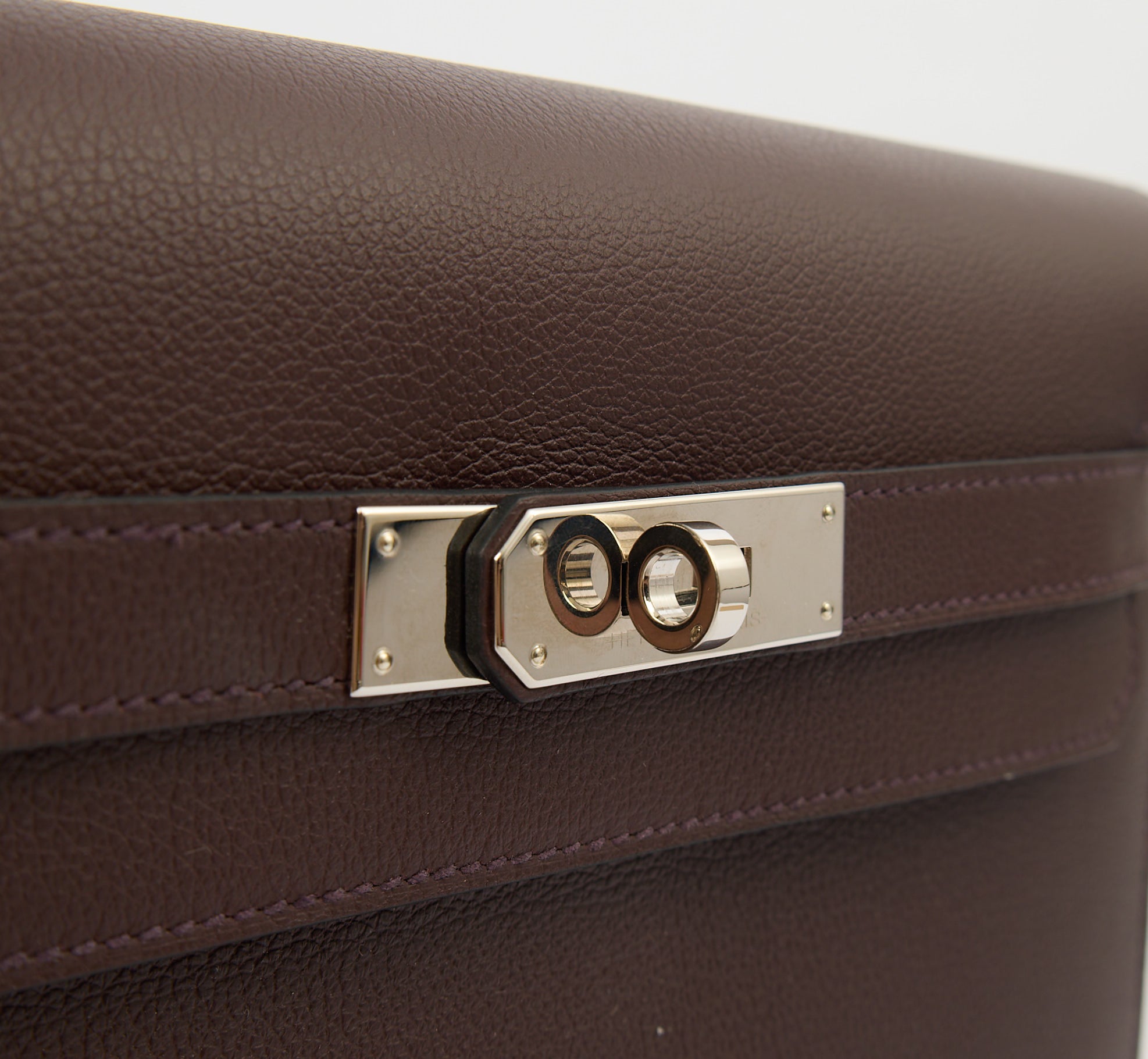 Hermes Clutch Kelly Depeches 25 in Rouge Sellier, Evercolour