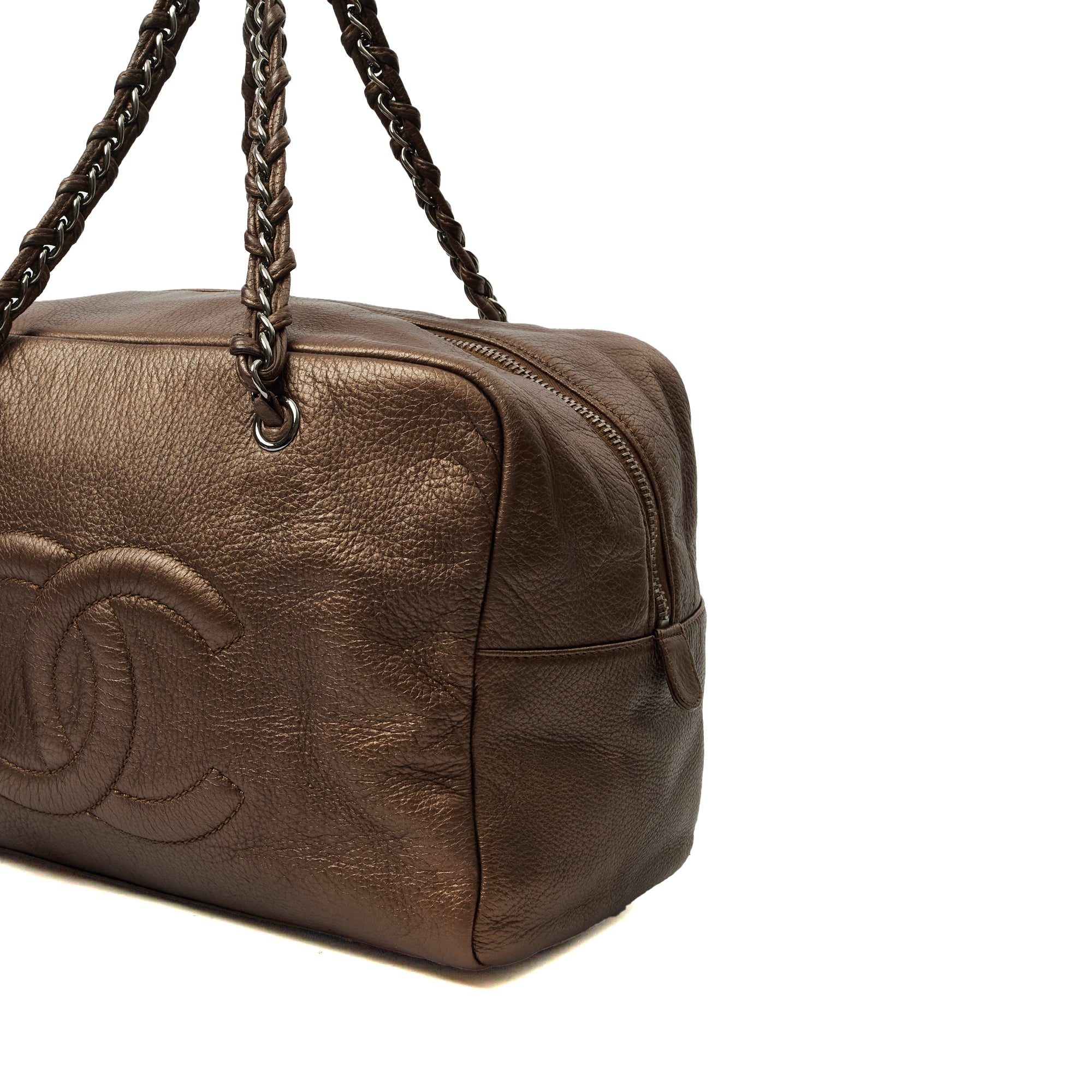 Chanel Shoulder Bag Luxe Ligne Tote in Metallic, Leather