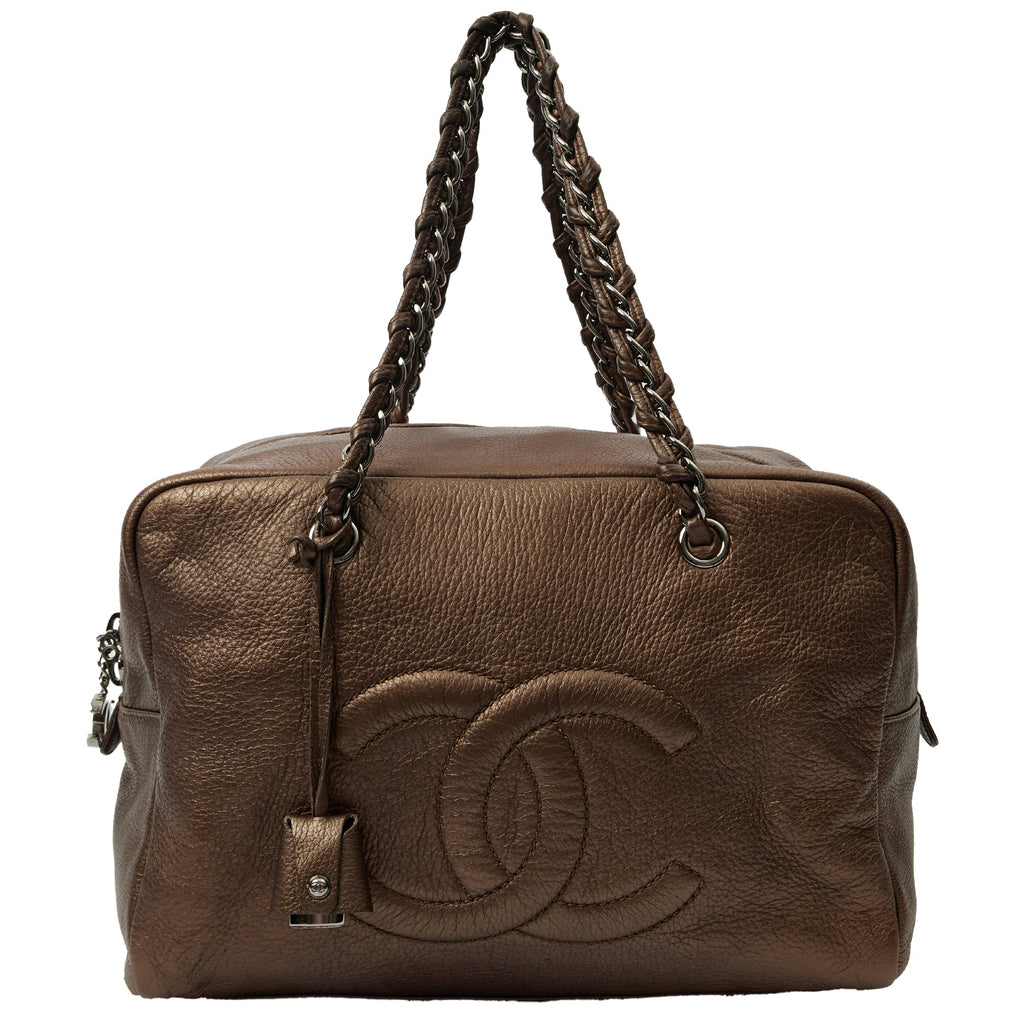 Chanel Shoulder Bag Luxe Ligne Tote in Metallic, Leather