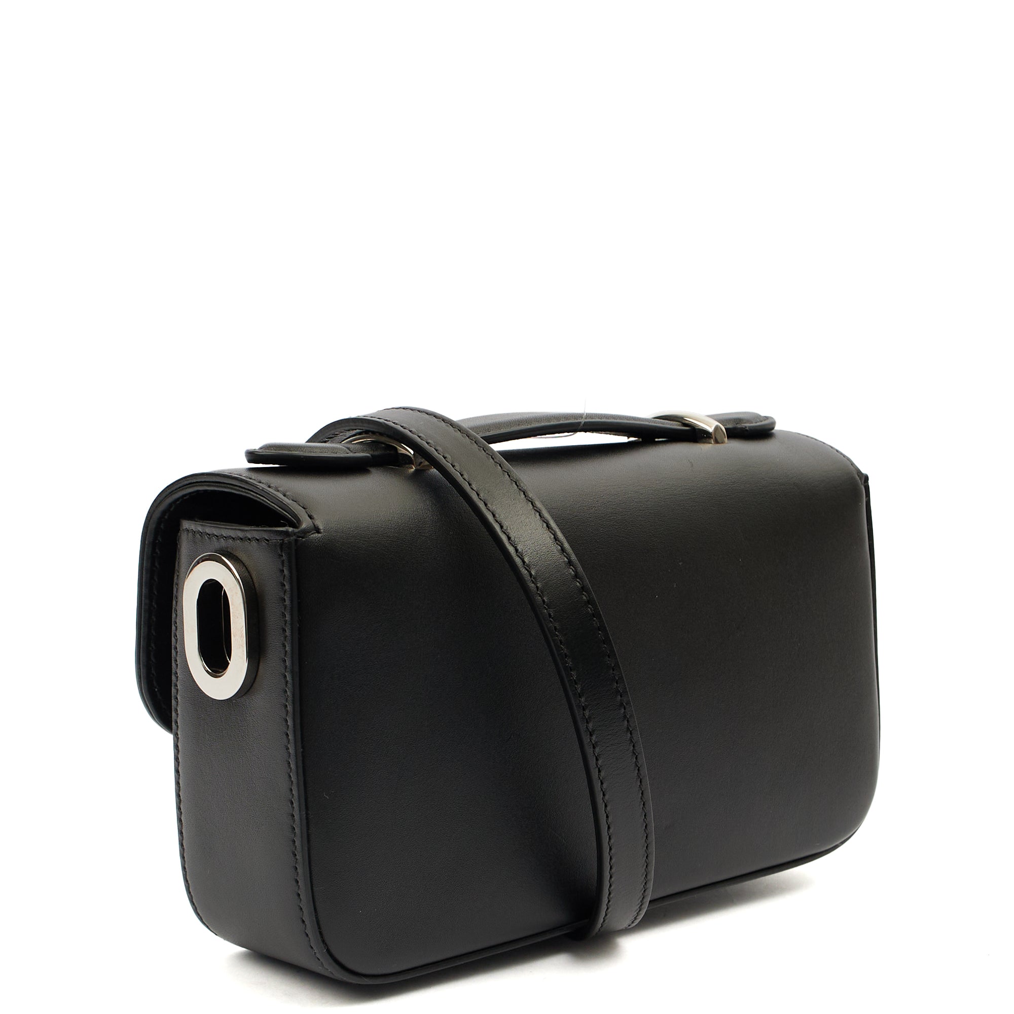 Gucci Cross Body Petite GG Shoulder Bag - Mini in Black, Leather