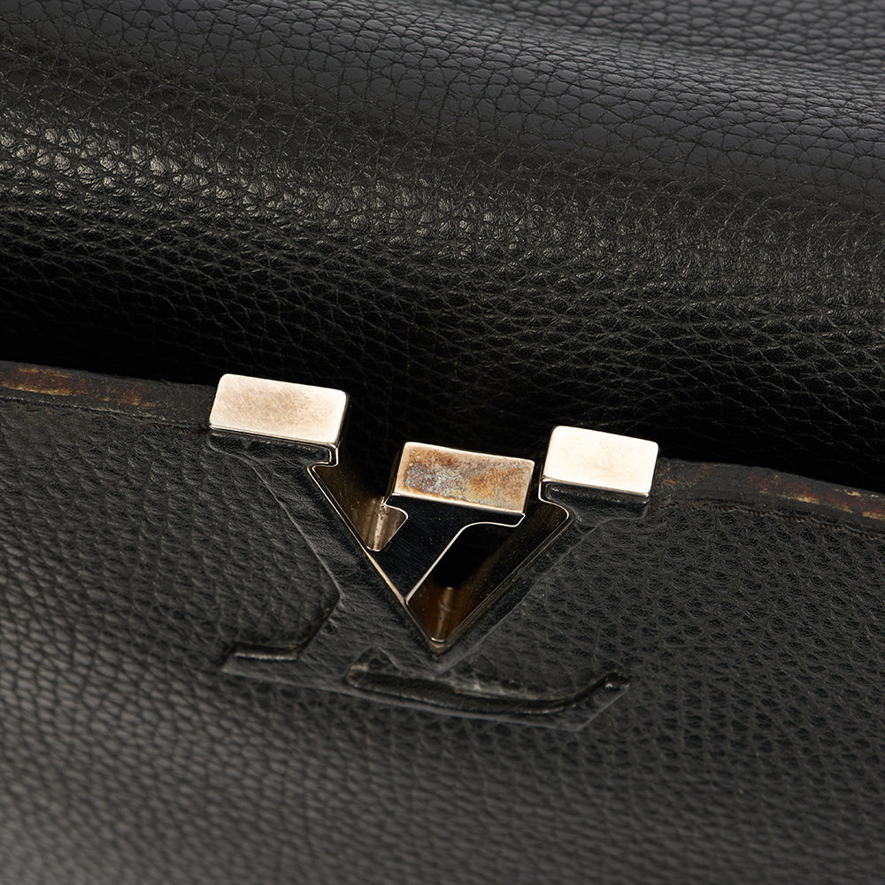 Louis Vuitton Capucines MM in Black, Leather