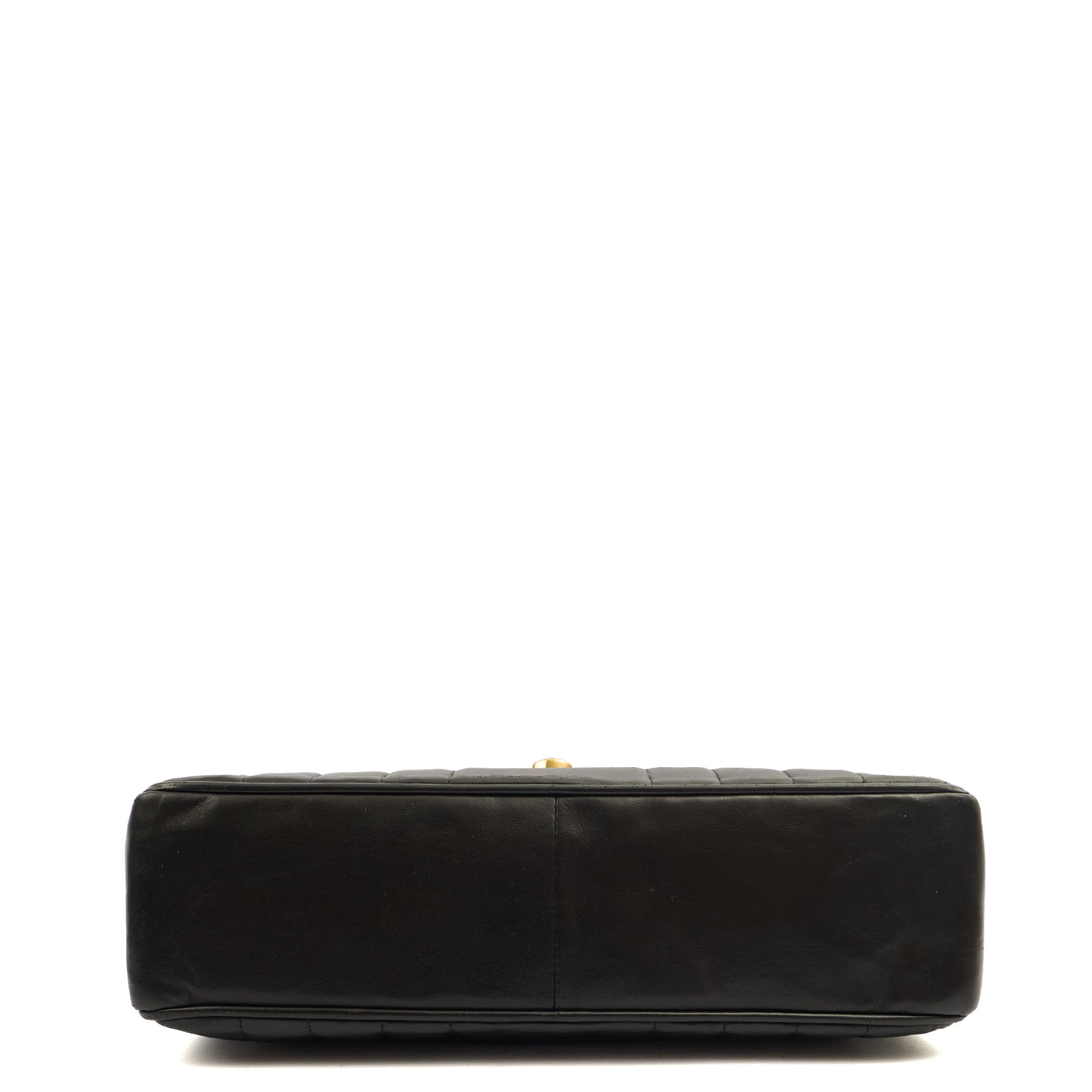 Chanel Shoulder Bag Maxi Jumbo XL in Black, Leather