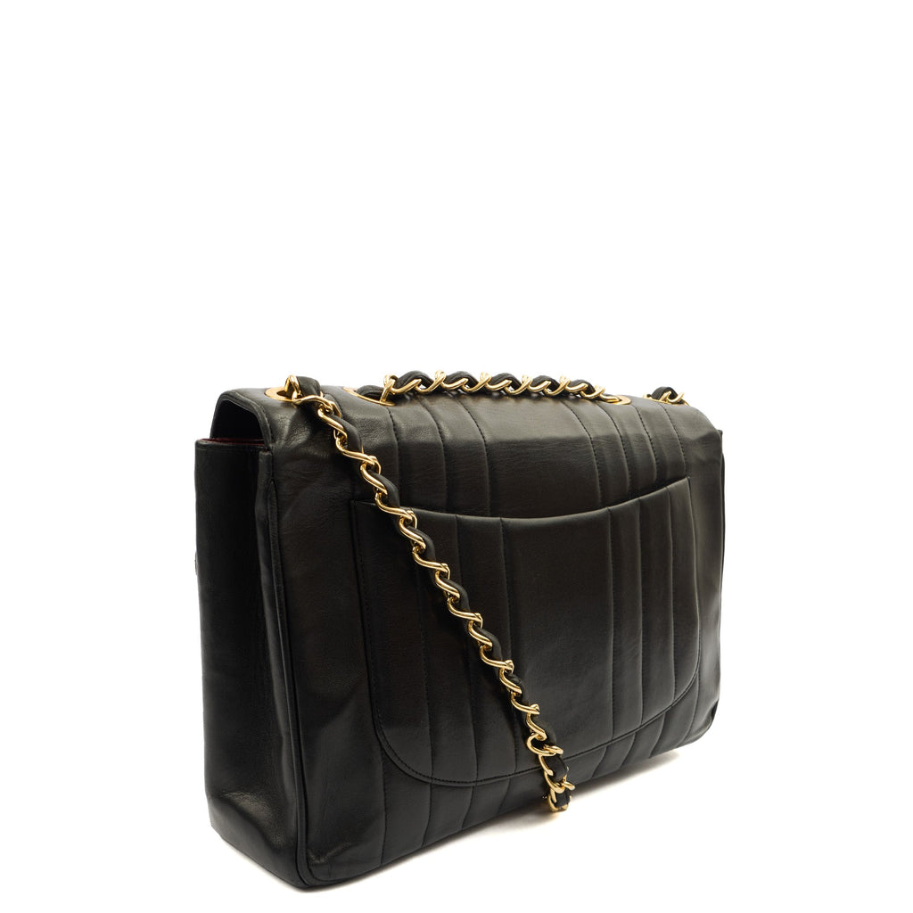 Chanel Shoulder Bag Maxi Jumbo XL in Black, Leather