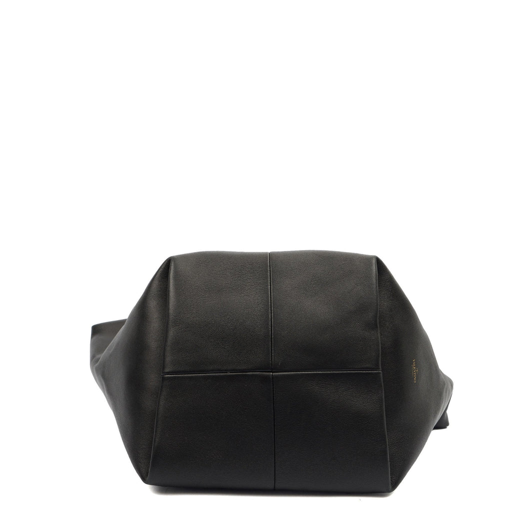 Valentino Tote Rockstud Hobo in Black, Calfskin