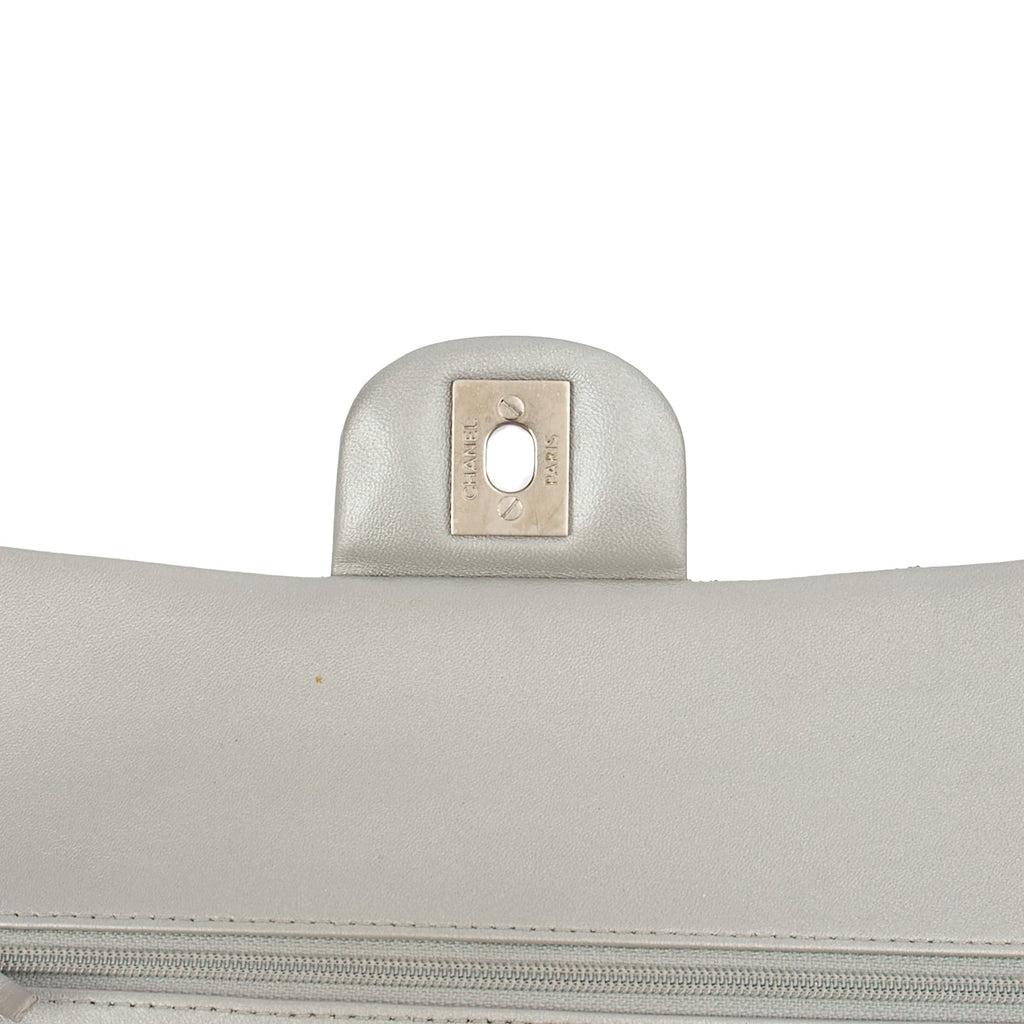 Chanel Shoulder Bag Classic Double Flap - Medium in Metallic, Calfskin Leather