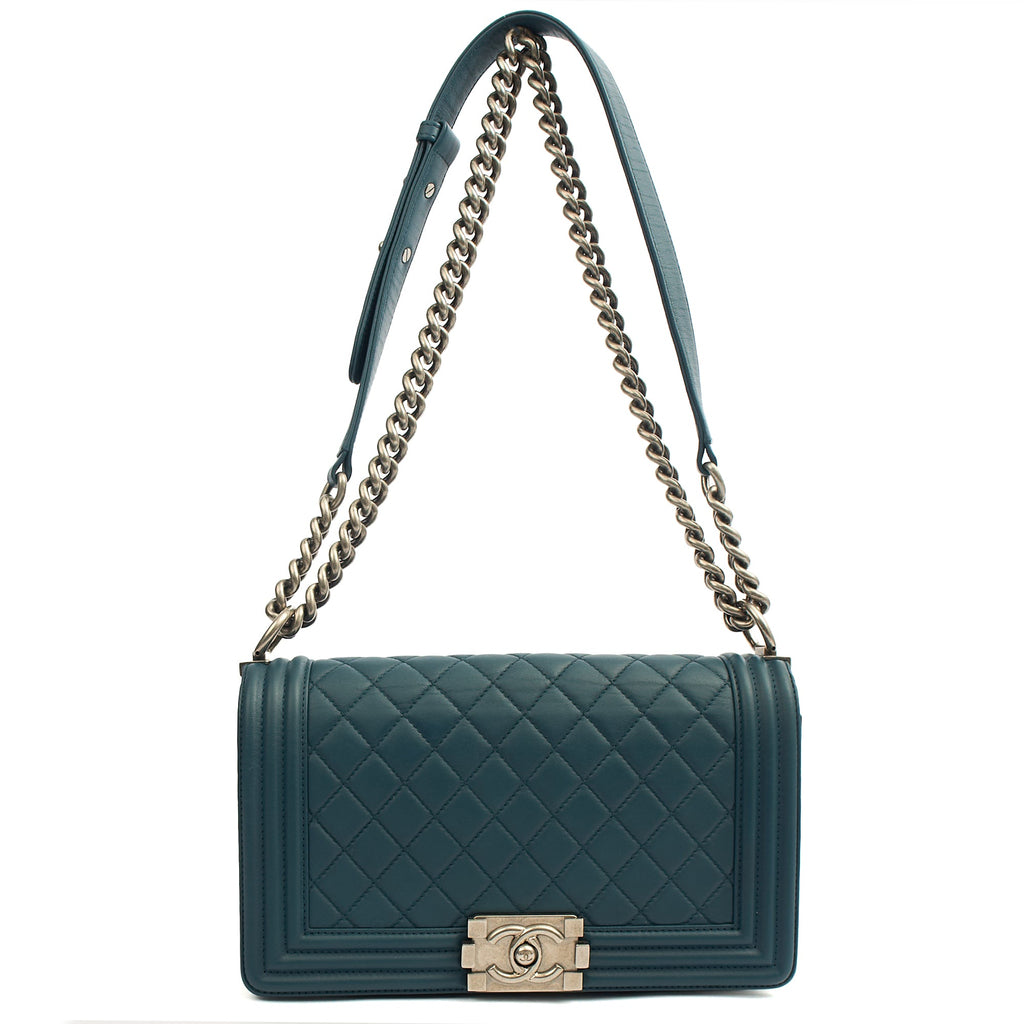 Chanel Shoulder Bag Boy - Medium in Blue, Leather