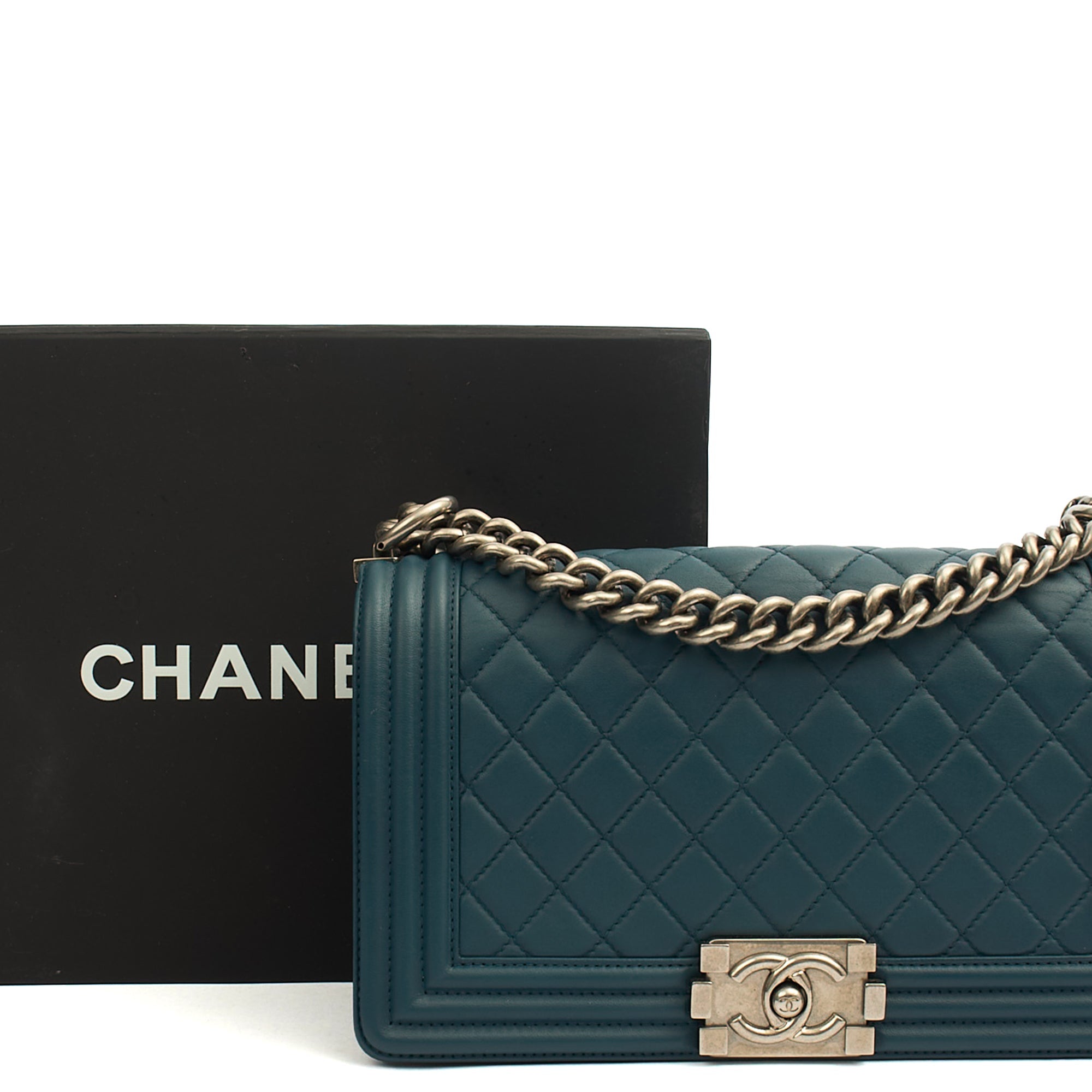 Chanel Shoulder Bag Boy - Medium in Blue, Leather