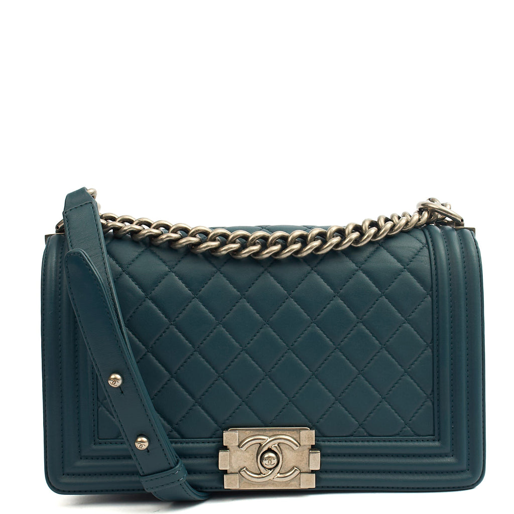 Chanel Shoulder Bag Boy - Medium in Blue, Leather
