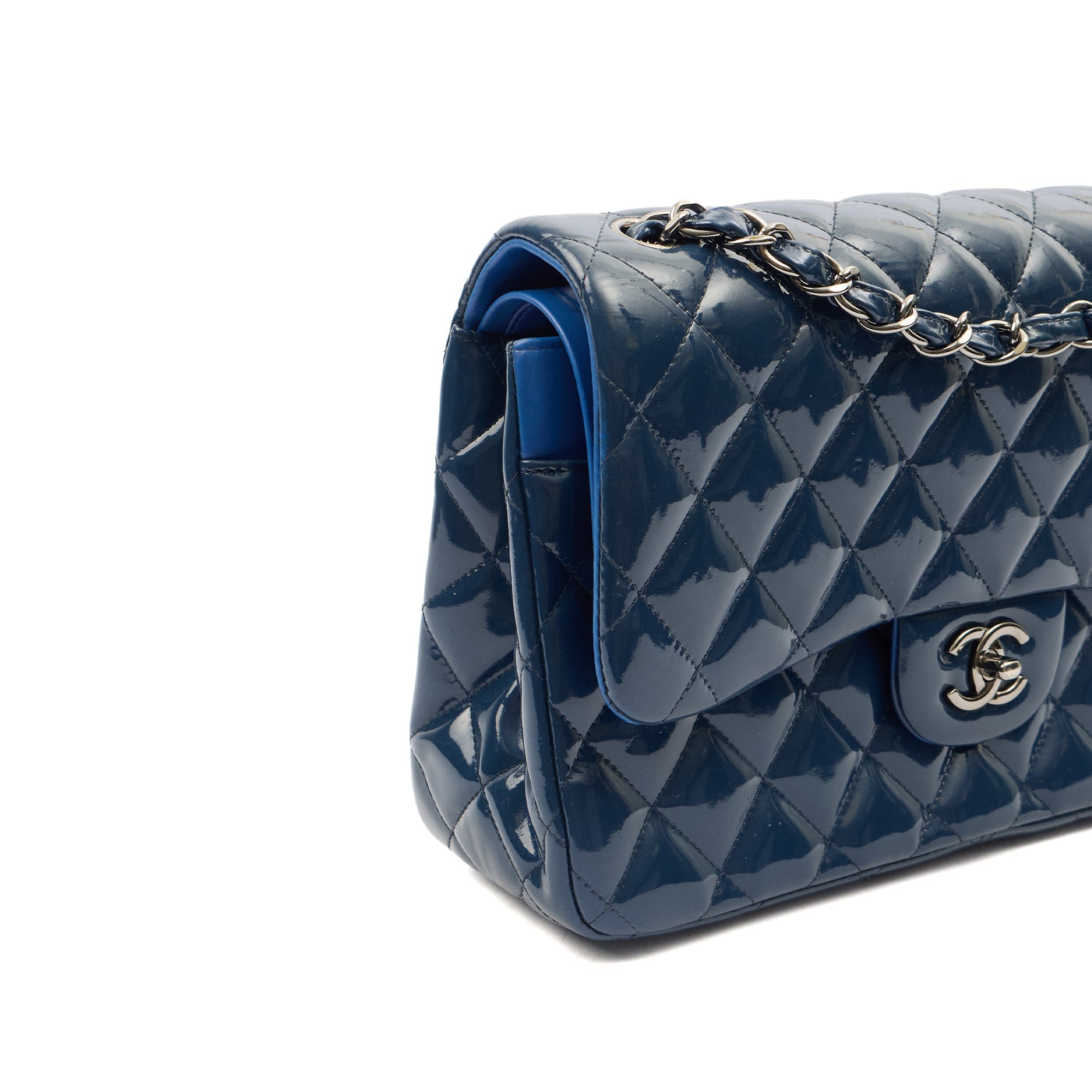 Chanel Shoulder Bag Classic Double Flap - Medium in Blue, Patent Leather