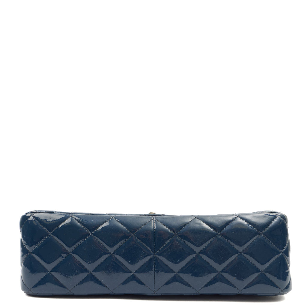 Chanel Shoulder Bag Classic Double Flap - Medium in Blue, Patent Leather