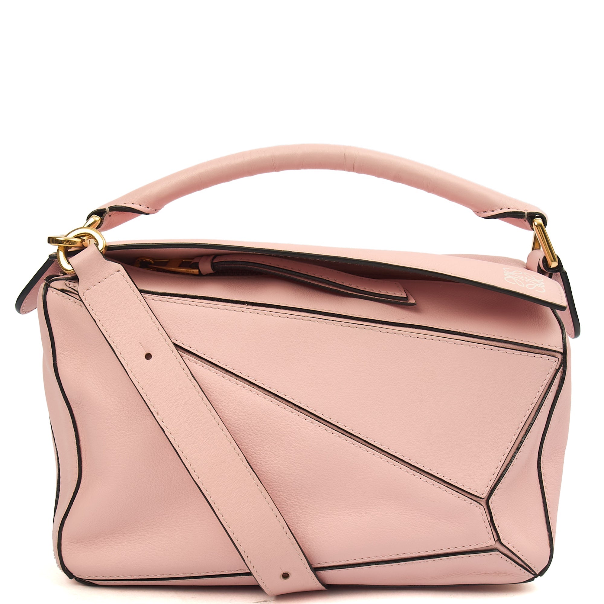 Loewe Cross Body Puzzle - Medium in Icy Pink, Leather