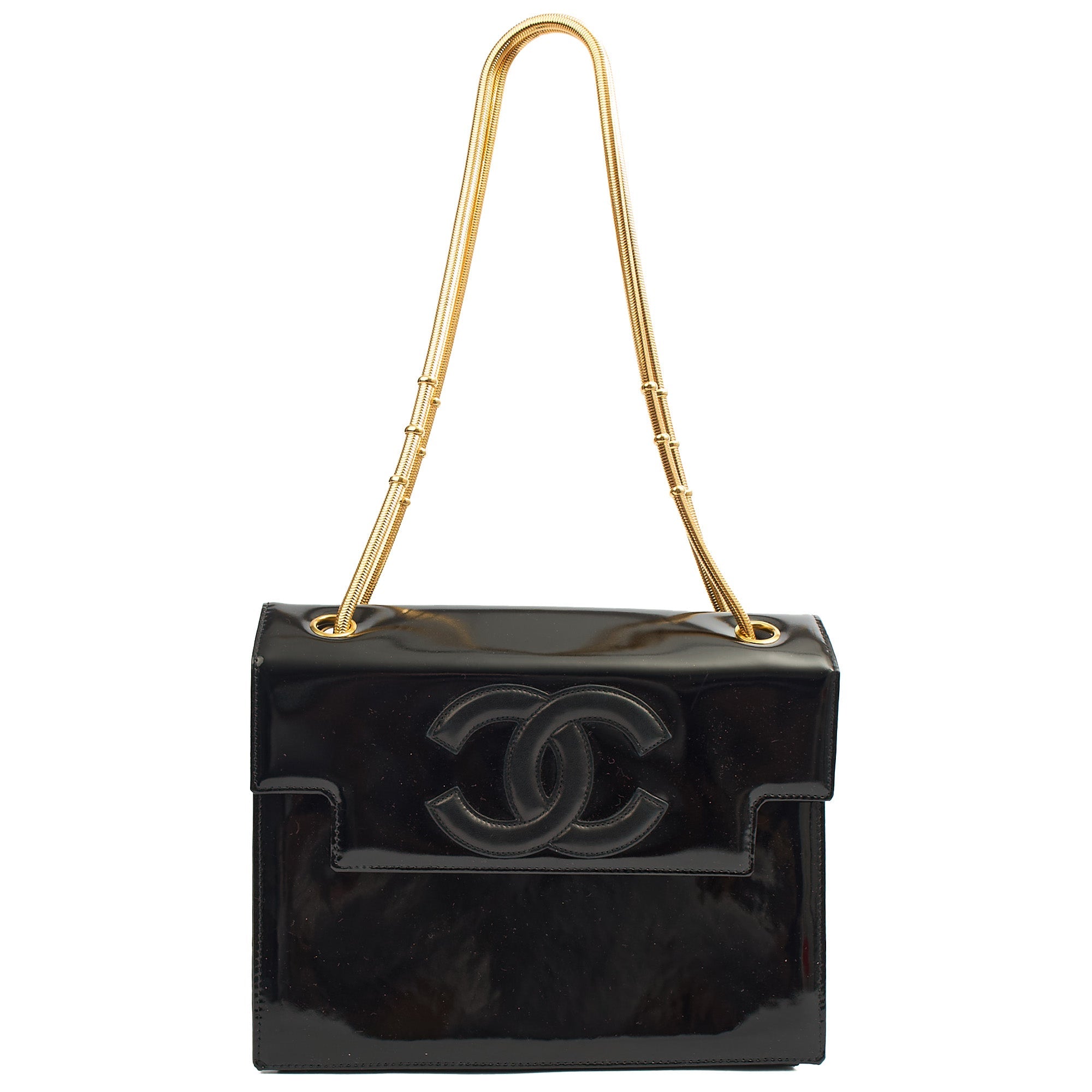 Chanel Shoulder Bag Vintage Flap Bag  in Black, Patent Leather