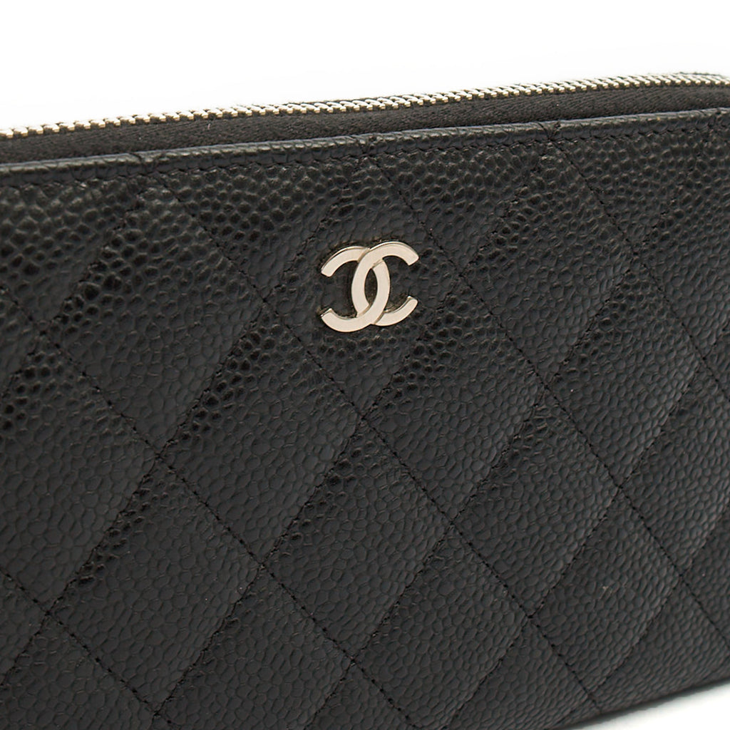 Chanel Purse Zip Wallet in Black, Caviar Leather