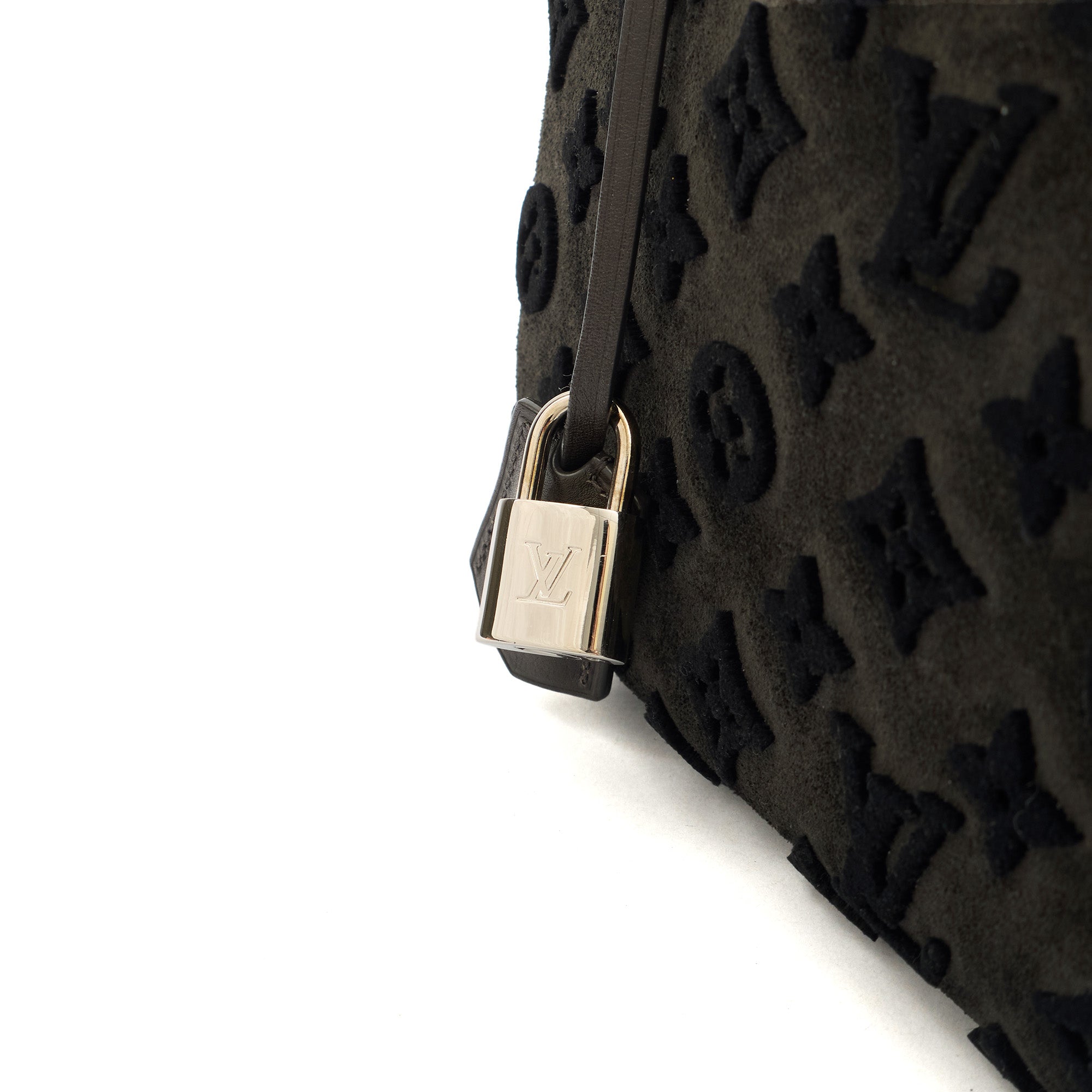 Louis Vuitton Tote Deauville in Black, Canvas