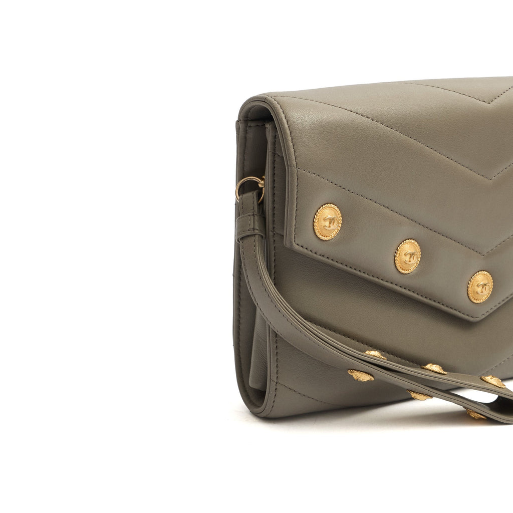 Chanel Clutch Pouch Wristlet in Grey, Lambskin Leather