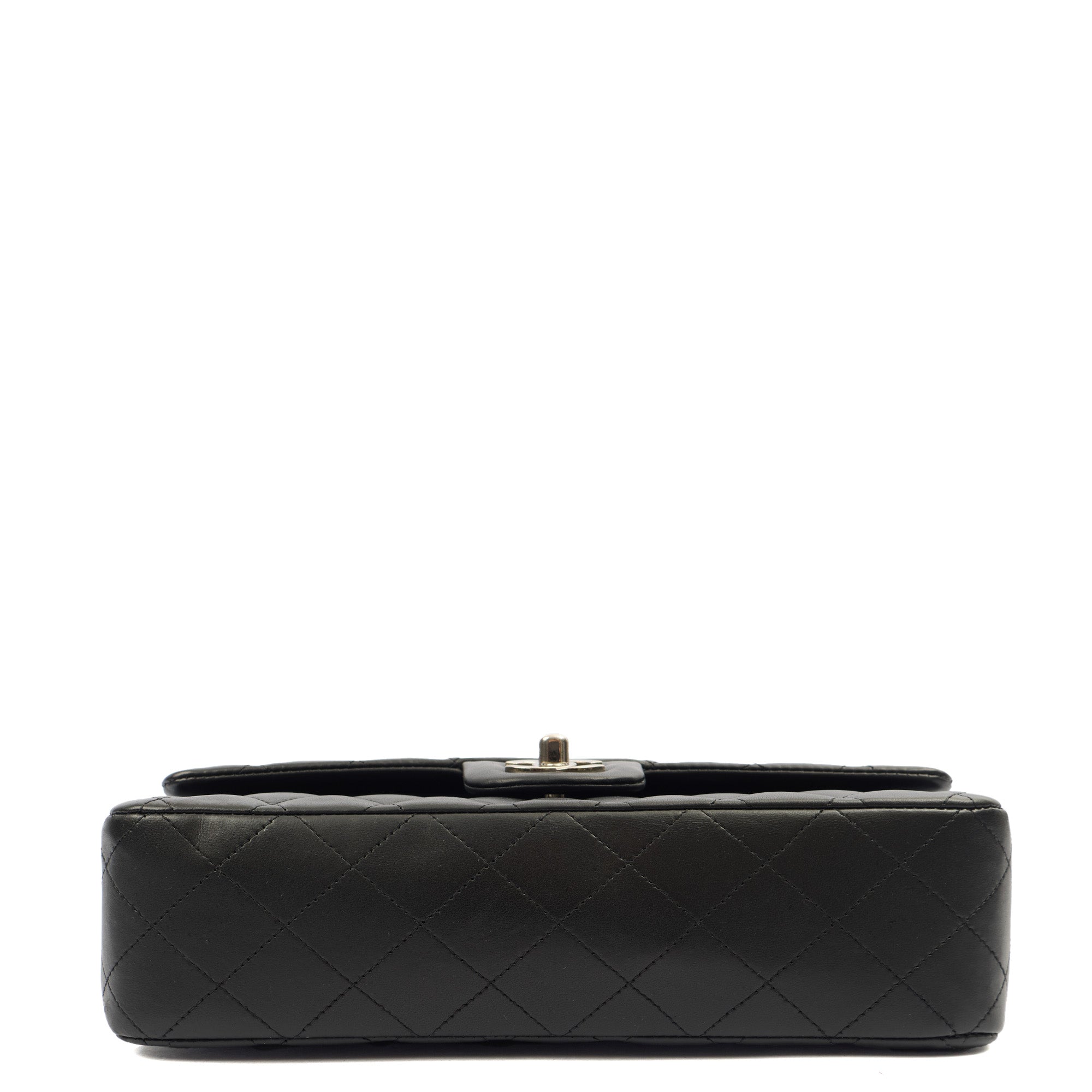 Chanel Shoulder Bag Classic Double Flap - Medium in Black, Lambskin Leather