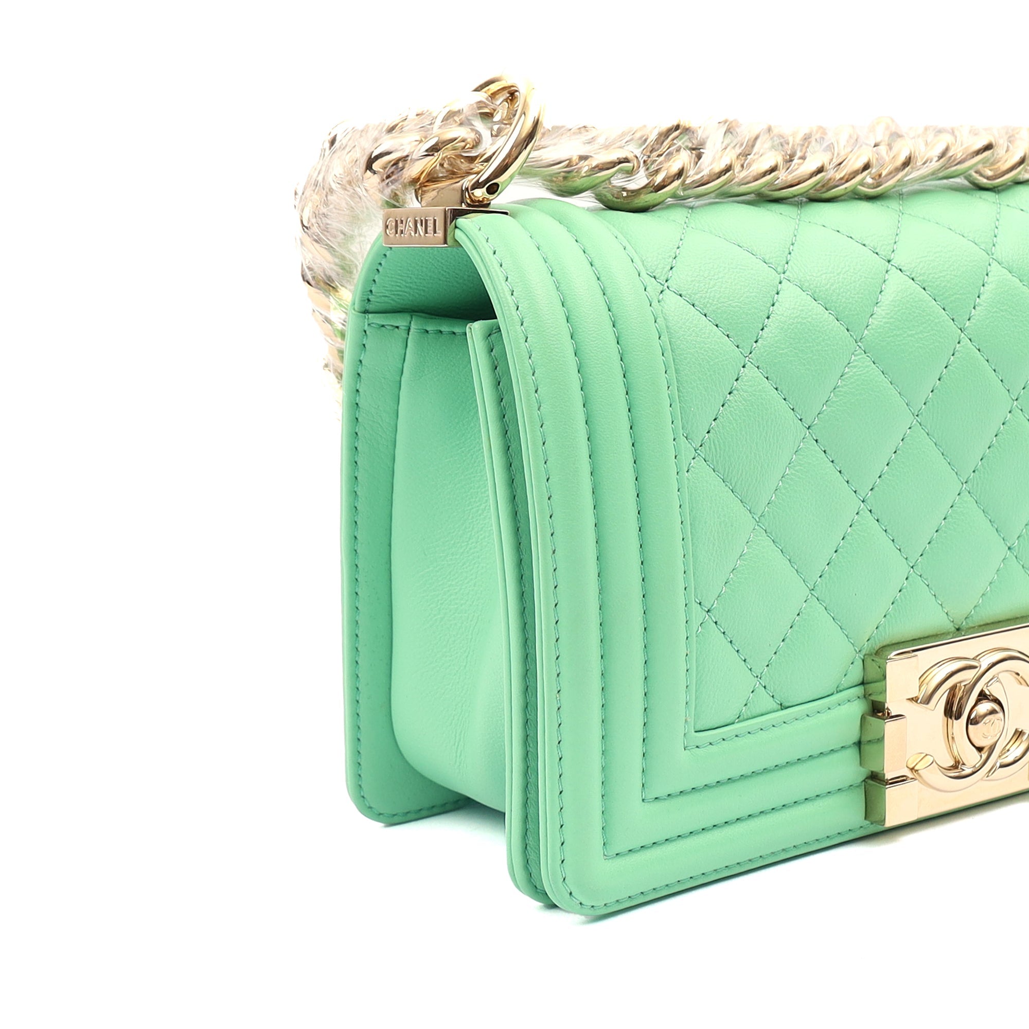 Chanel Shoulder Bag Boy - Small in Green, Calfskin Leather