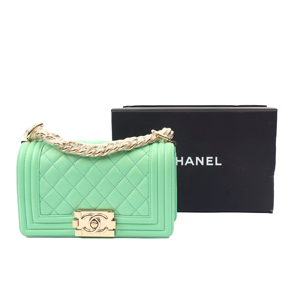 Chanel Shoulder Bag Boy - Small in Green, Calfskin Leather
