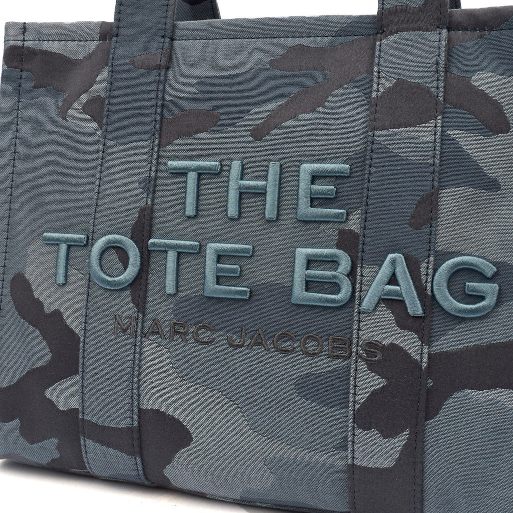 Marc Jacobs Tote The Tote Bag in camo blue, invalid