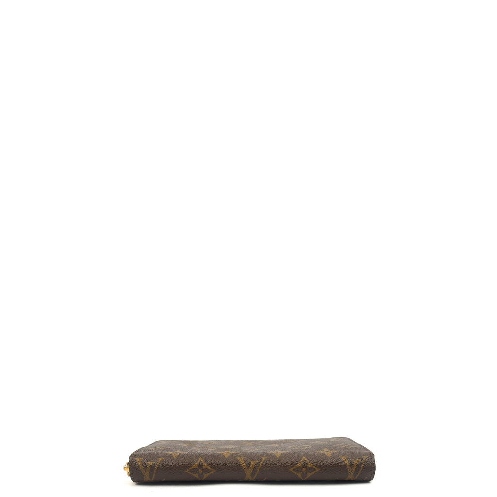 Louis Vuitton Wallet Zippy Wallet in Monogram, Canvas