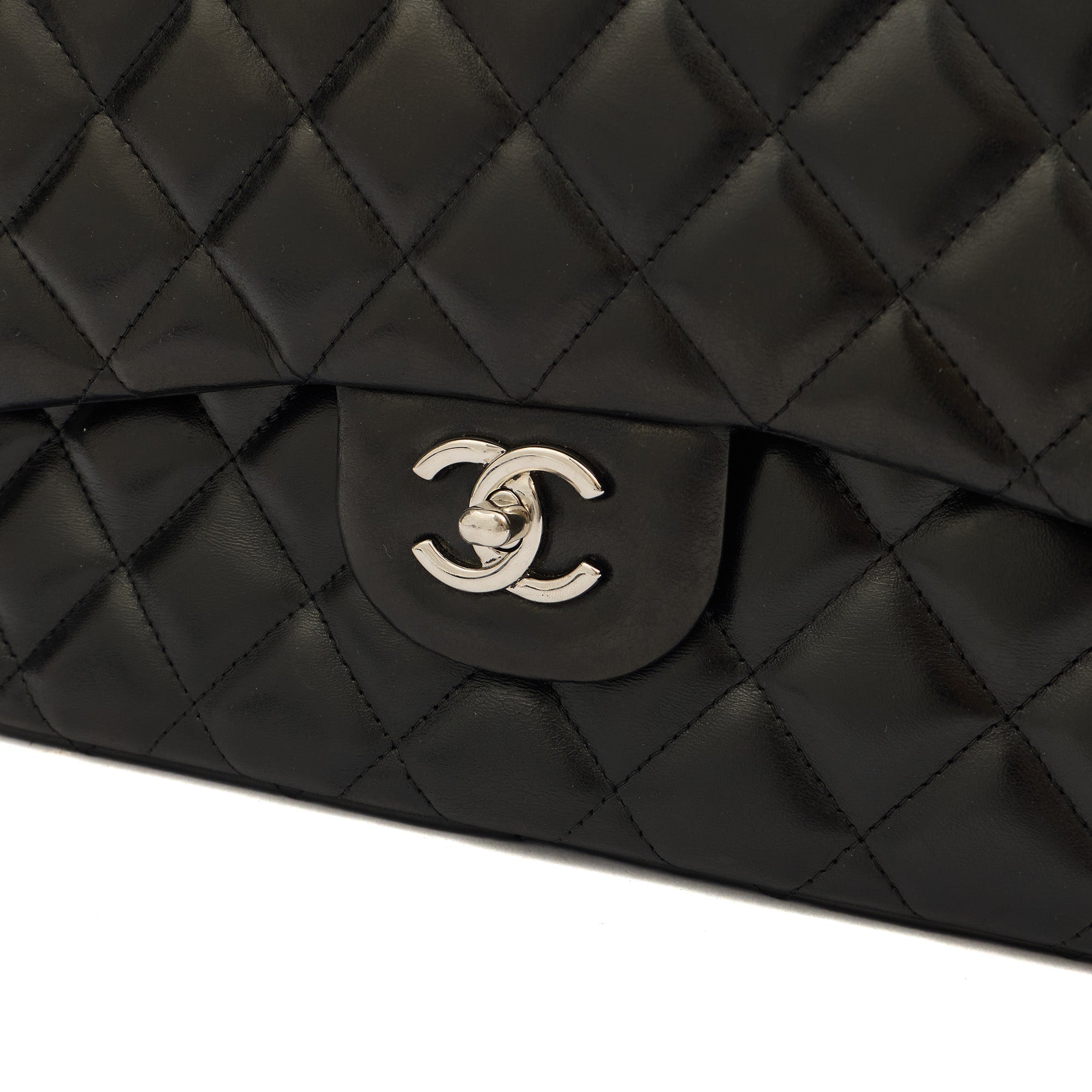 Chanel Shoulder Bag Classic Double Flap - Large in invalid, Lambskin Leather