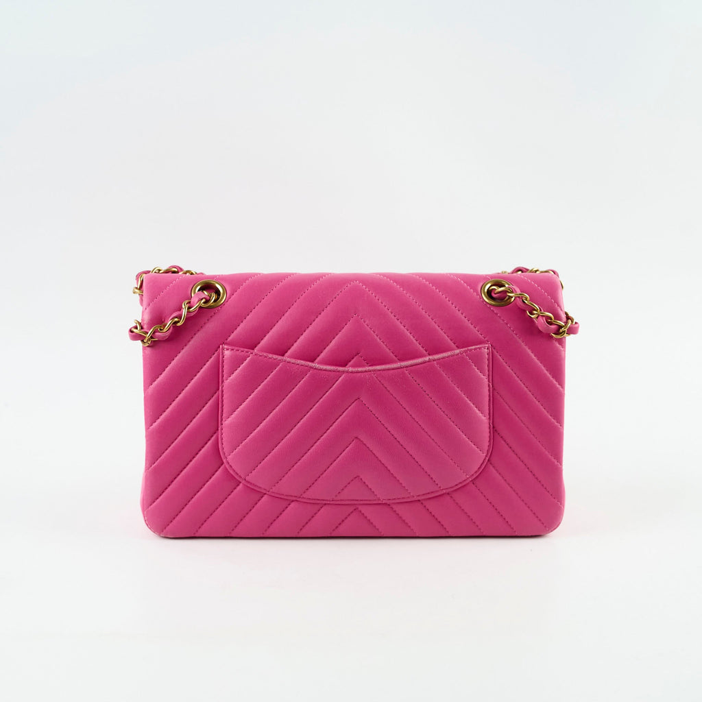 Chanel M/L Classic Flap Chevron Lambskin Fuchsia