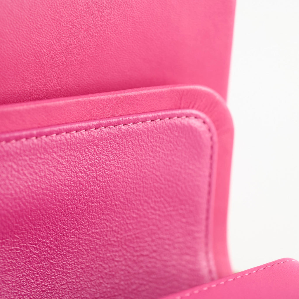 Chanel M/L Classic Flap Chevron Lambskin Fuchsia