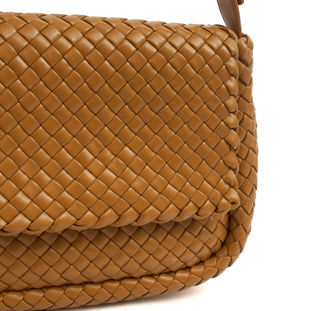 Bottega Veneta Shoulder Bag Cobble - Small in Brown, Leather