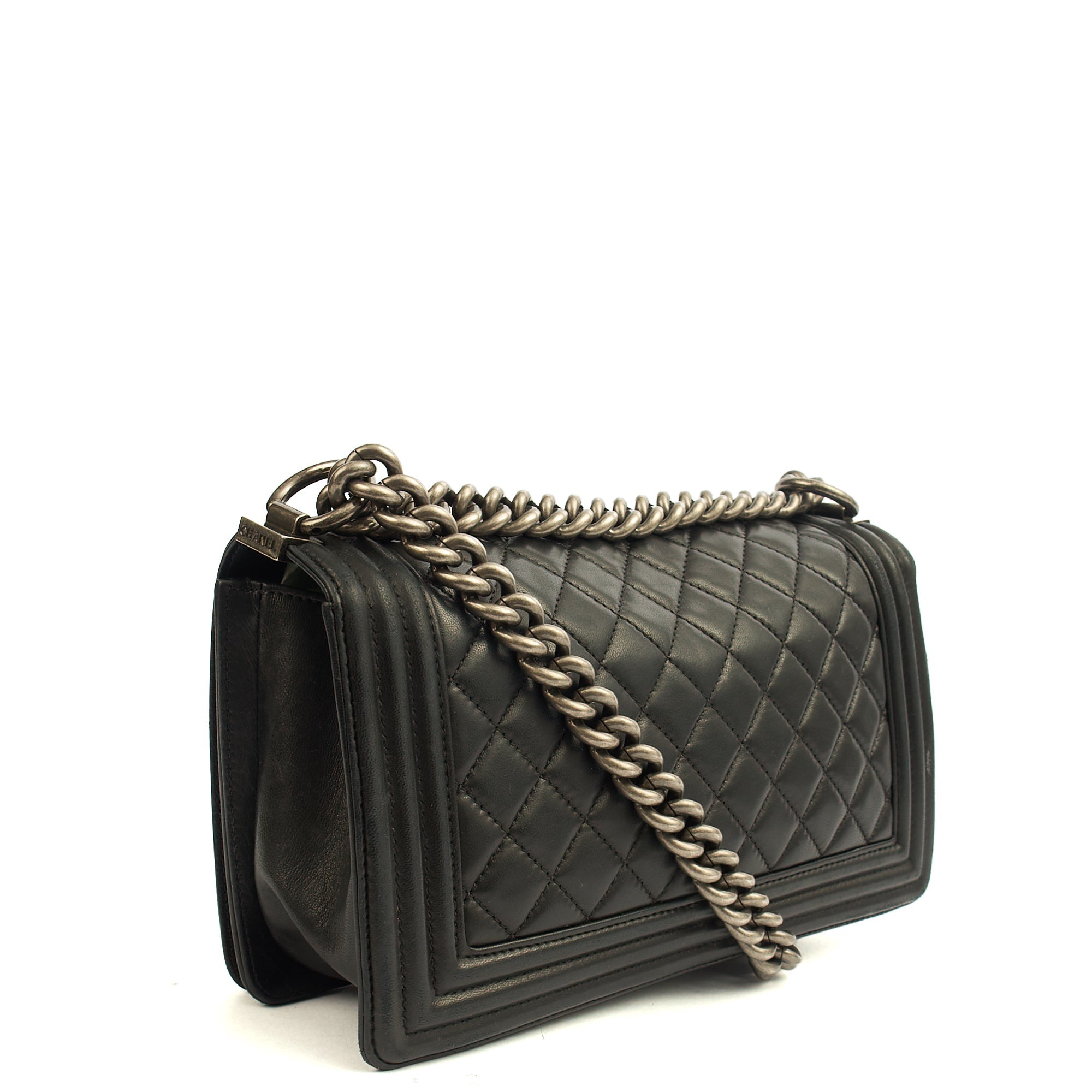 Chanel Shoulder Bag Boy - Medium in Black, Calfskin Leather