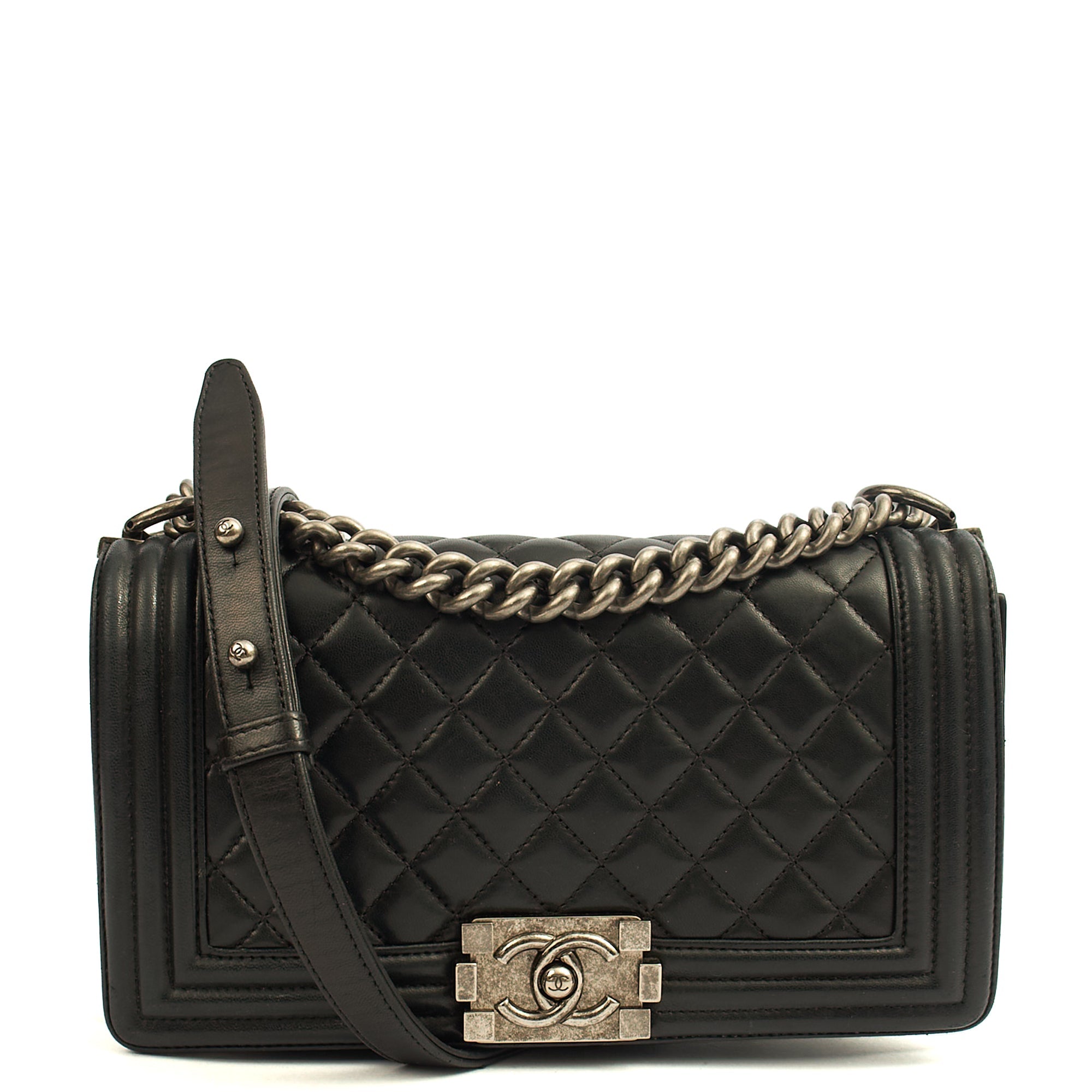 Chanel Shoulder Bag Boy - Medium in Black, Calfskin Leather