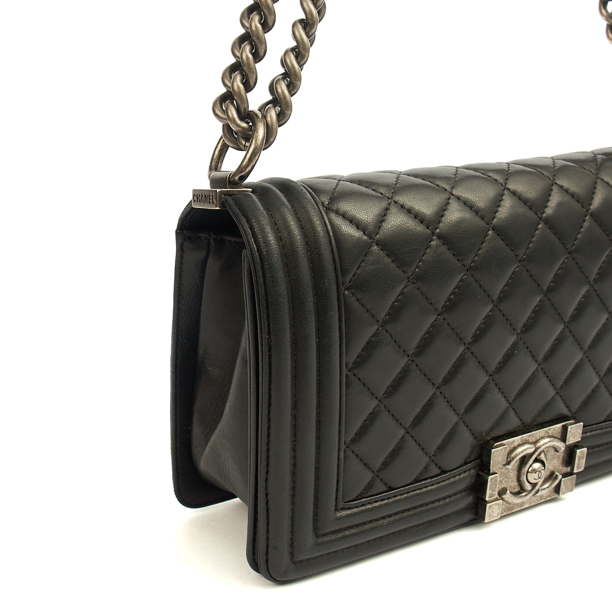 Chanel Shoulder Bag Boy - Medium in Black, Calfskin Leather