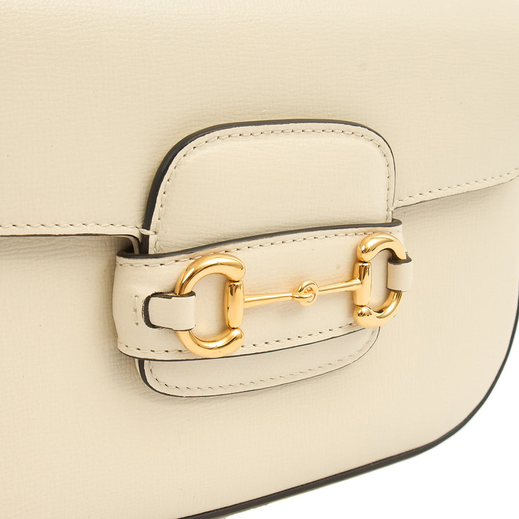 Gucci Shoulder Bag 1955 Horsebit Shoulder Bag in White, Leather