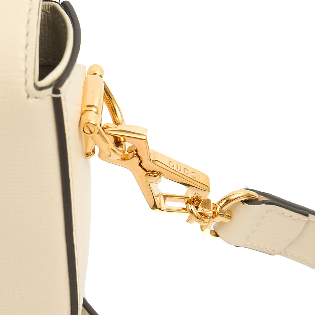 Gucci Shoulder Bag 1955 Horsebit Shoulder Bag in White, Leather