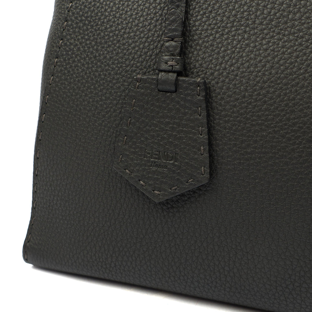 Fendi Tote Selleria Peekaboo in Grey, Leather