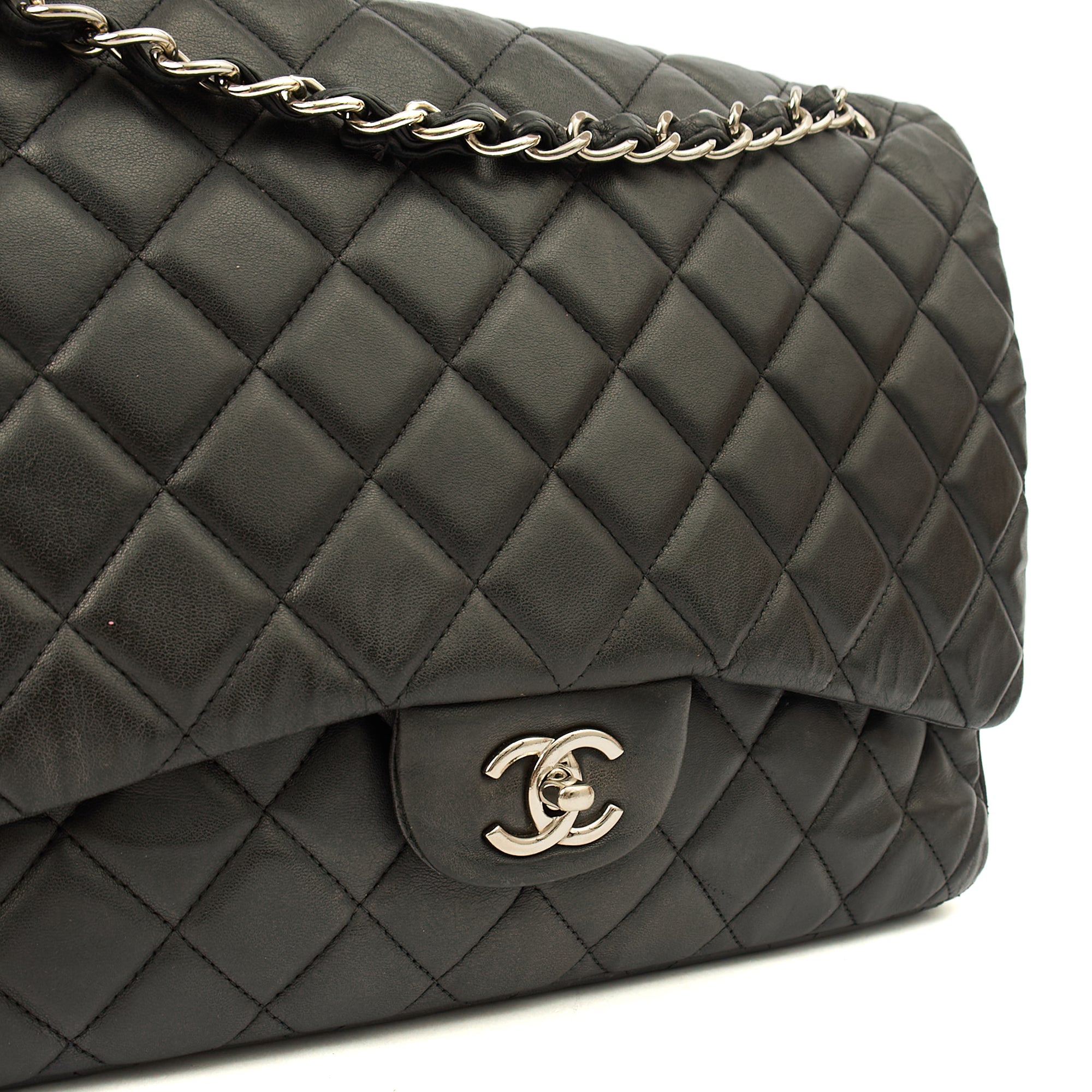 Chanel Shoulder Bag Classic Single Flap - Maxi in Black, Lambskin Leather