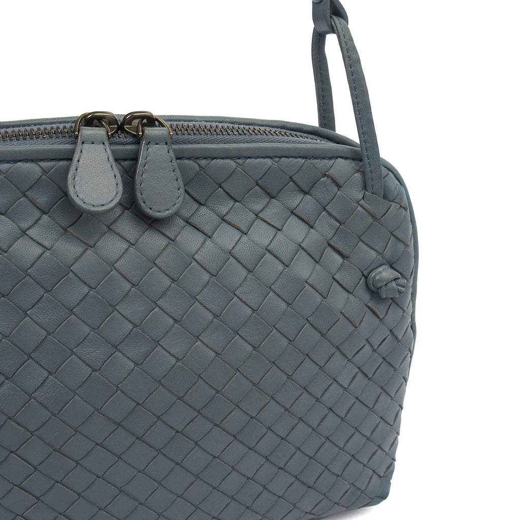 Bottega Veneta Cross Body Intrecciato Crossbody in Black, Intrecciato Nappa